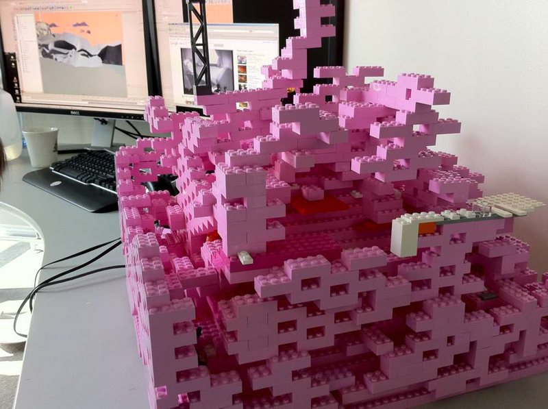 Illustration for article titled LEGO TOUR